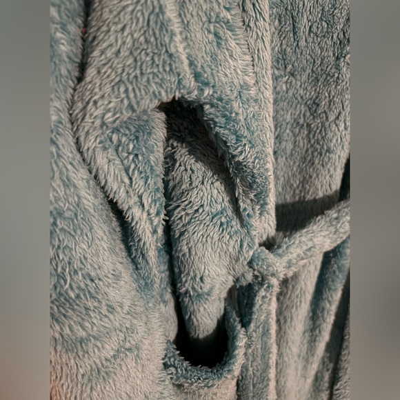 VEAMI plush robe, 100% polyester, women’s size large. Brand new with tags! - Picture 5 of 9